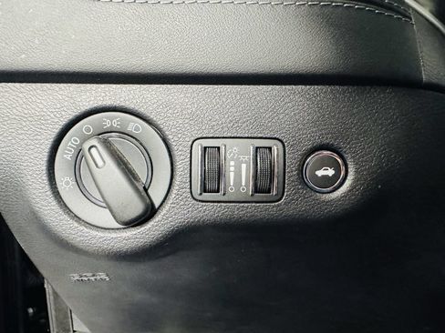 Used 2020 Dodge Charger Scat Pack RWD image 11