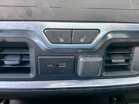 Used 2020 GMC Sierra 1500 SLT image 31