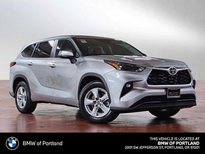 Used 2023 Toyota Highlander LE