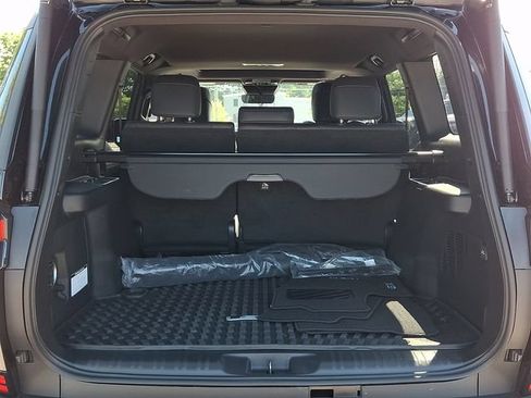 Used 2025 Lexus GX 550 w/ Accessory Package (CT) AWD/4WD image 30