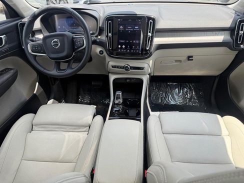 Certified 2026 Volvo XC40 B5 Plus AWD/4WD image 12