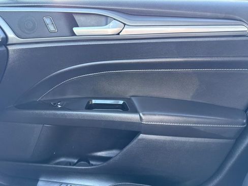 Used 2014 Ford Fusion Titanium image 23