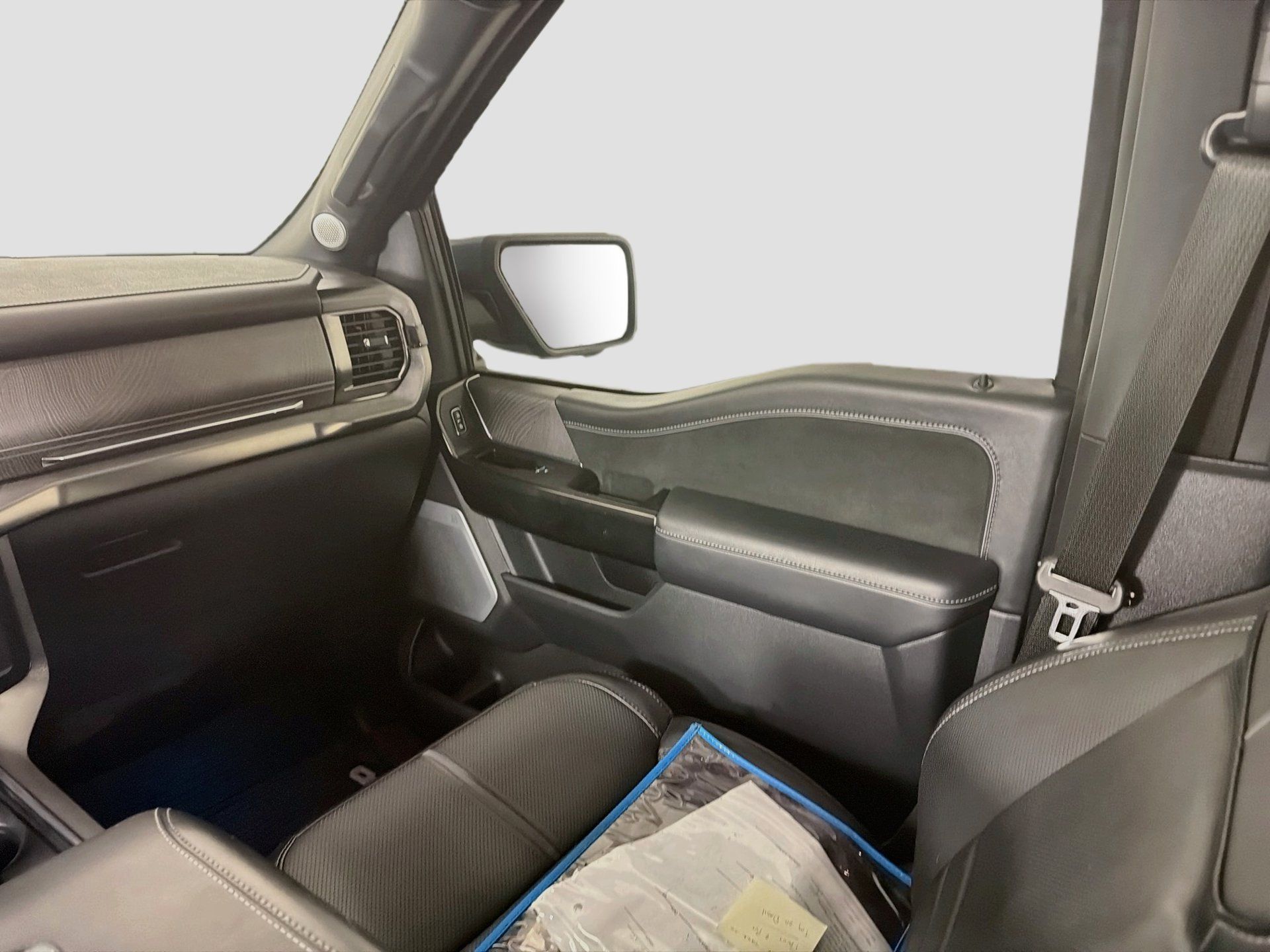 Used 2023 Ford F150 Platinum w/ Equipment Group 701A High AWD/4WD image 26