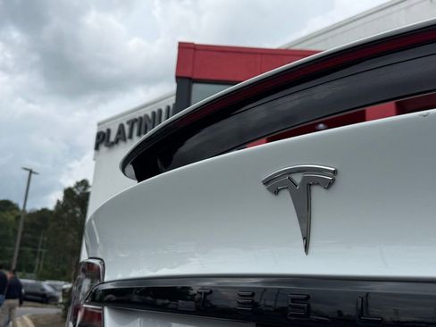 Used 2023 Tesla Model X AWD/4WD image 12
