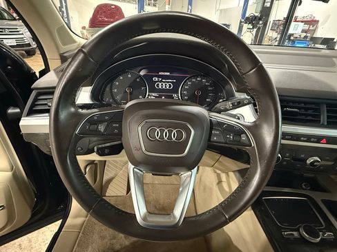 Used 2018 Audi Q7 2.0T Premium Plus w/ Premium Plus Package AWD/4WD image 24