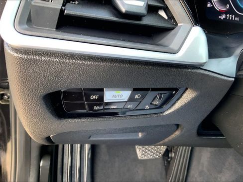 Used 2021 BMW 330e w/ Premium Package image 32