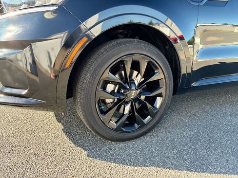 Used 2023 Kia Sorento SX AWD/4WD image 33