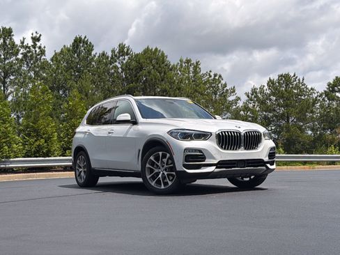 Used 2019 BMW X5 xDrive40i w/ Premium Package AWD/4WD image 2