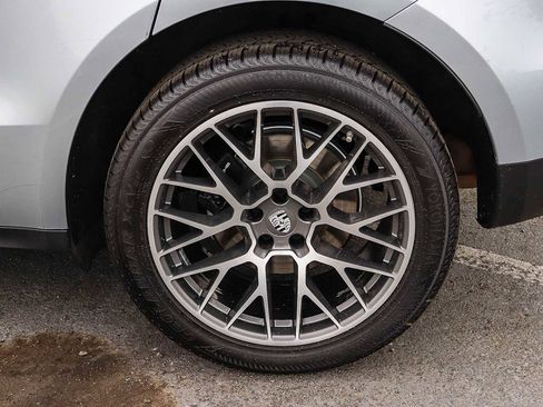 Used 2017 Porsche Macan image 11