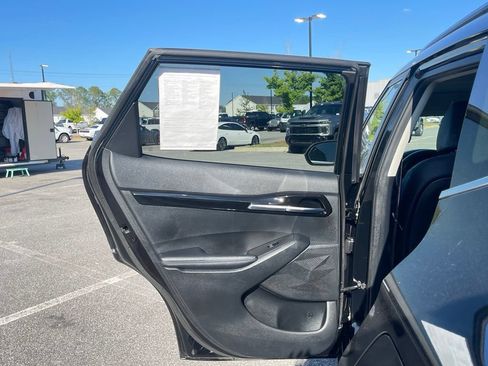 Used 2023 Kia Seltos S w/ Navigation Package FWD image 47