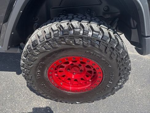 Used 2024 Jeep Wrangler Unlimited Rubicon image 21