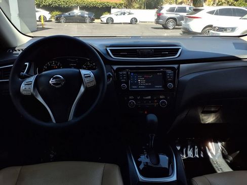 Used 2016 Nissan Rogue SV w/ SV Premium Package FWD image 20