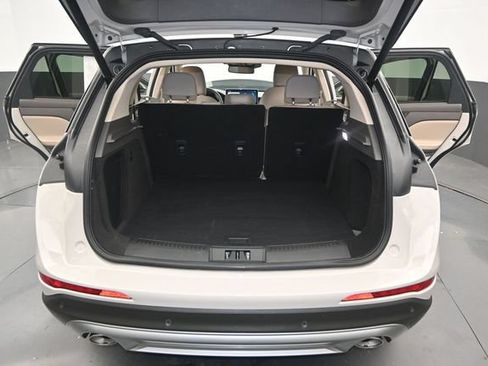 Used 2024 Lincoln Corsair Reserve FWD image 12