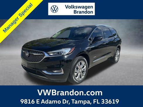 Used 2021 Buick Enclave Avenir w/ Avenir Technology Package FWD image 1