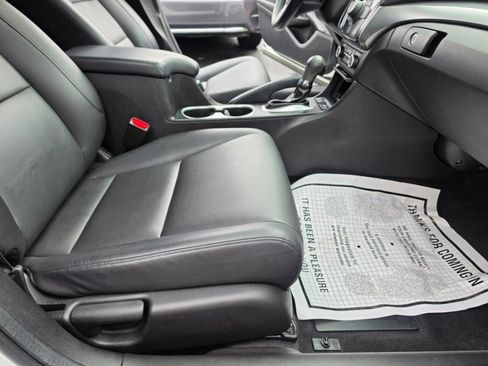 Used 2016 Acura ILX FWD image 37