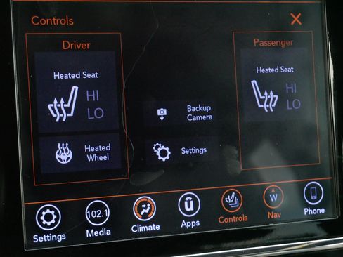 Used 2019 Jeep Grand Cherokee Altitude AWD/4WD image 28