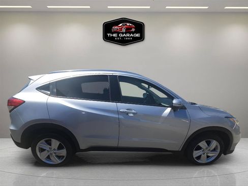 Used 2019 Honda HR-V EX image 7