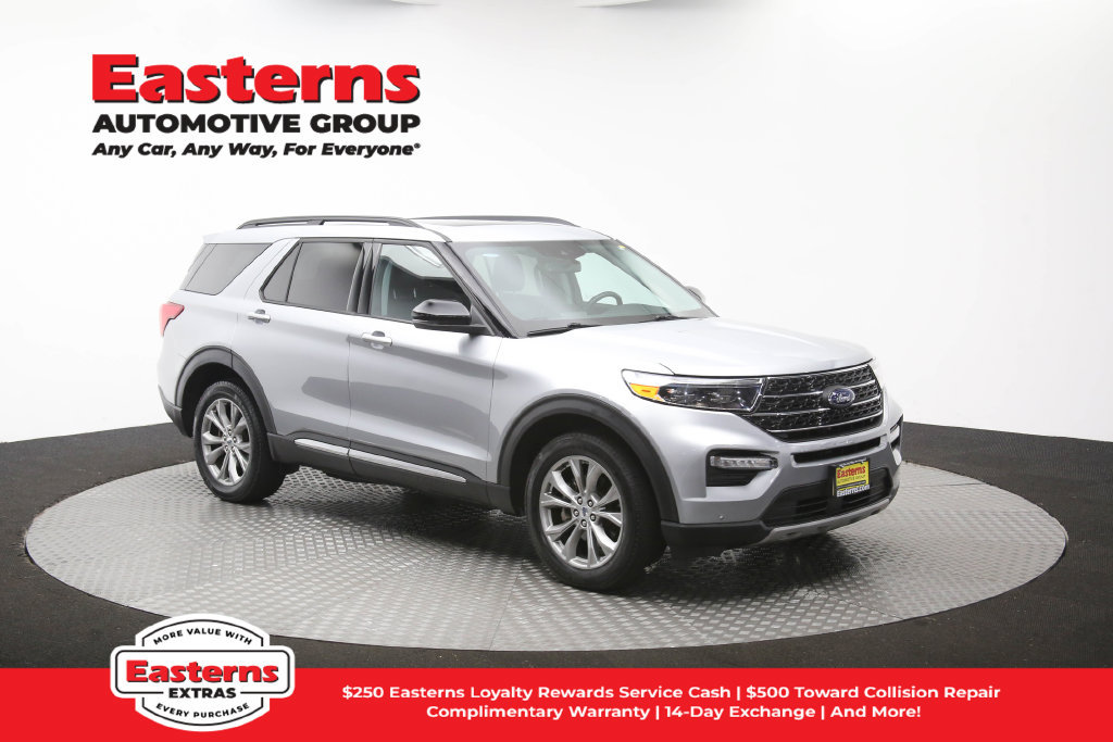 Used 2023 Ford Explorer XLT w/ Equipment Group 202A AWD/4WD image 51