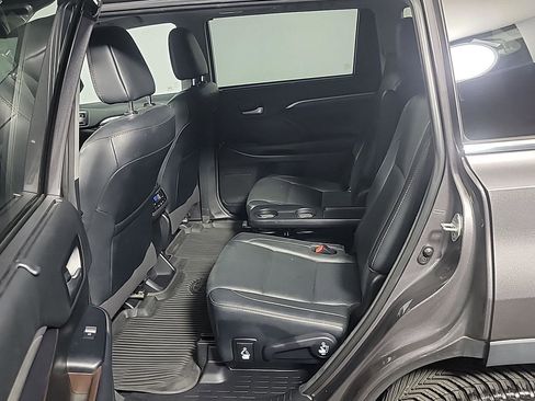 Used 2018 Toyota Highlander Limited AWD/4WD image 17