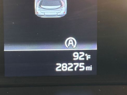Used 2025 Kia Soul LX w/ LX Technology Package FWD image 40