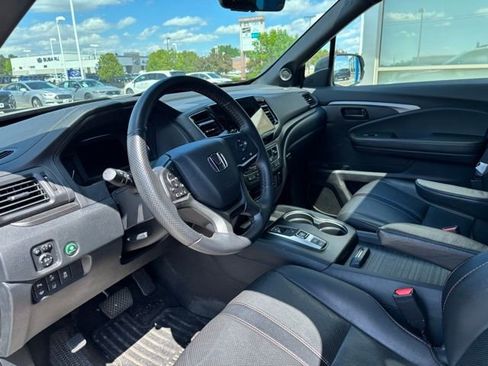 Used 2023 Honda Passport TrailSport image 10