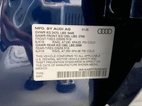 Used 2025 Audi Q5 2.0T Premium Plus w/ Premium Plus Package image 19