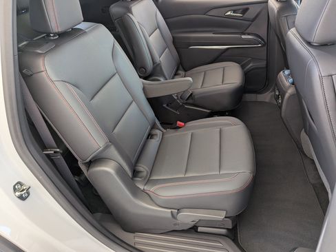 Used 2025 Chevrolet Traverse Z71 w/ Driver Confidence Package image 20