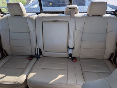 Used 2010 Ford F250 Lariat image 26