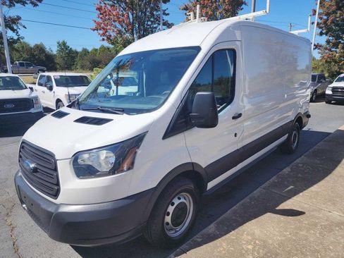 Used 2017 Ford Transit 250 250 image 3