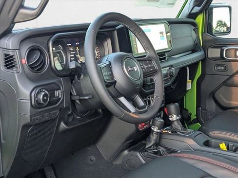 New 2025 Jeep Wrangler Unlimited Rubicon image 3