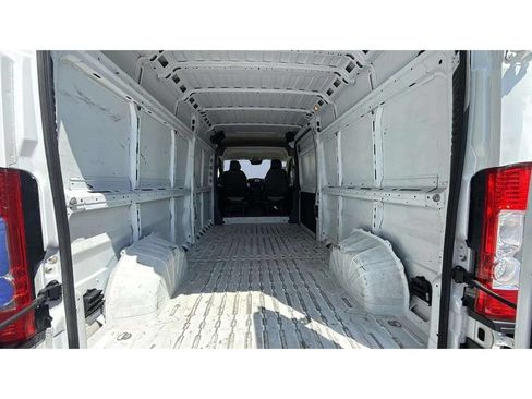 Used 2023 RAM ProMaster 2500 FWD image 17