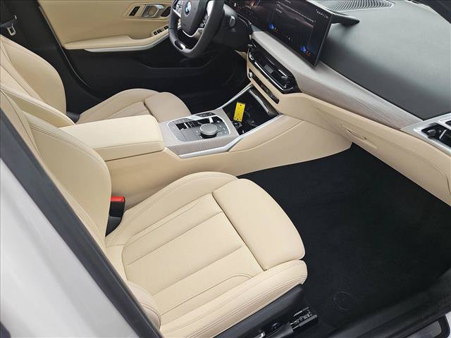 Certified 2025 BMW 330i Sedan RWD image 22