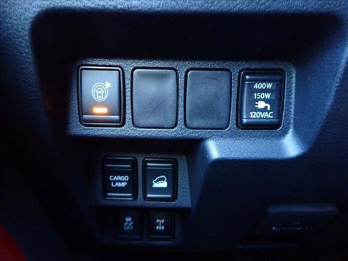 Used 2023 Nissan Frontier PRO-4X w/ Pro-4X Premium Package image 24