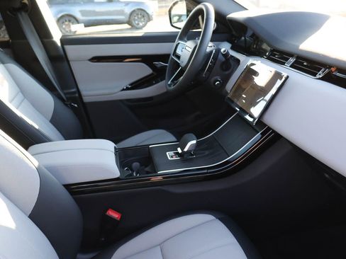 New 2026 Land Rover Range Rover Evoque Dynamic SE AWD/4WD image 17