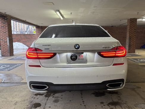 Used 2018 BMW 750i xDrive image 10