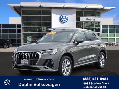 Used 2023 Audi Q3 2.0T Premium Plus w/ Premium Plus Package image 8