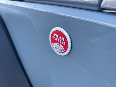 Used 2013 Jeep Wrangler Unlimited Rubicon image 22