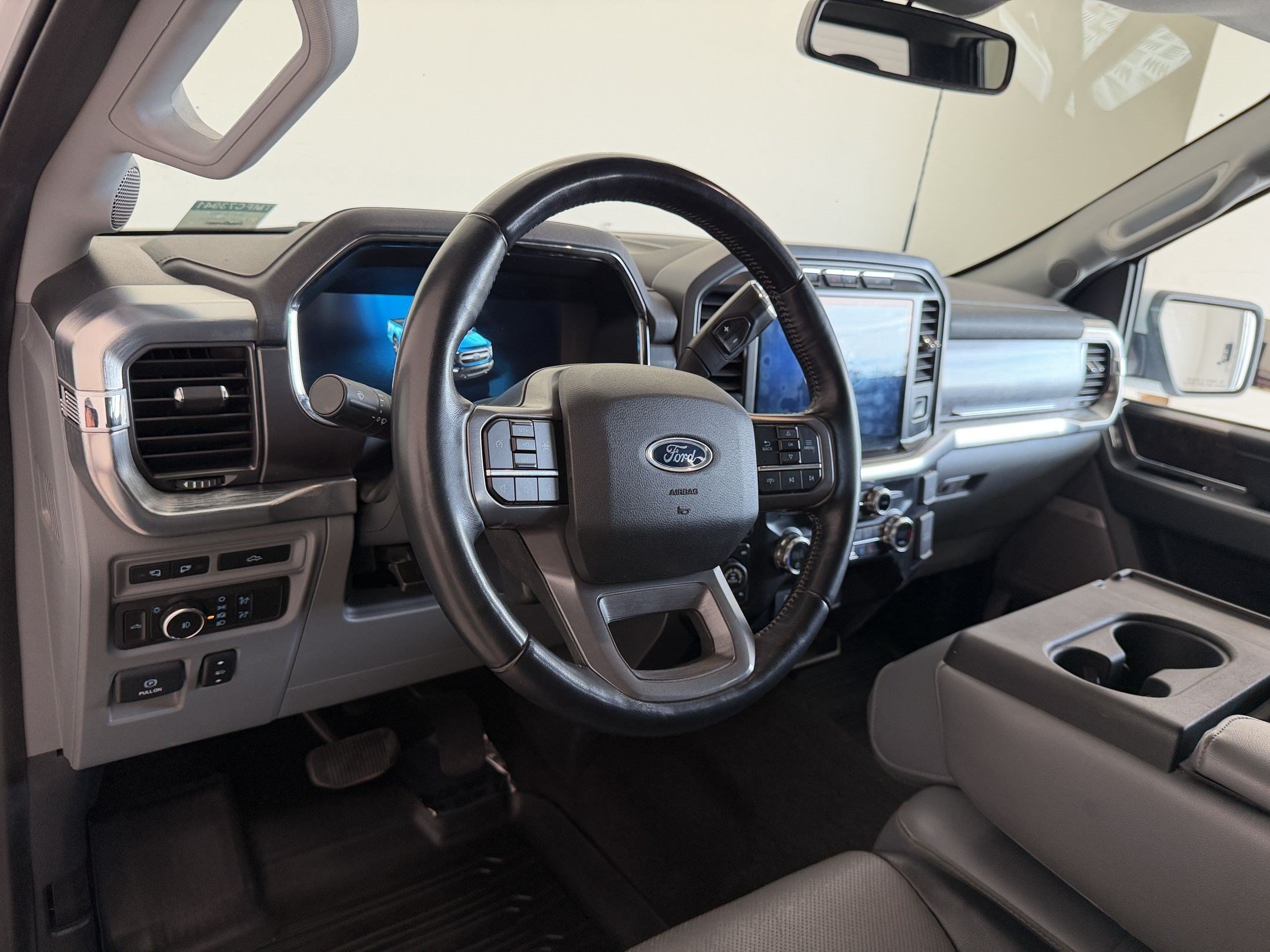 Used 2021 Ford F150 Lariat w/ Equipment Group 501A Mid AWD/4WD image 4
