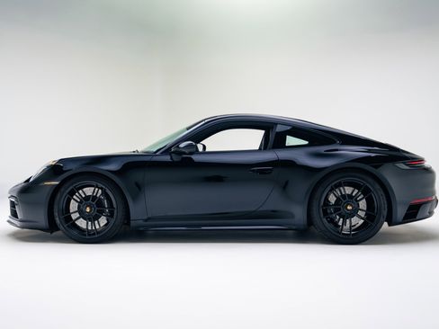 Used 2024 Porsche 911 Carrera GTS image 13