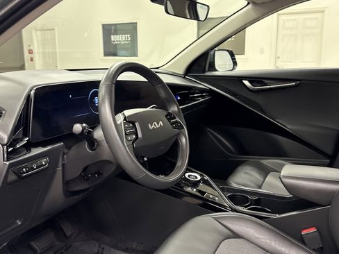 Used 2023 Kia Niro Wind image 6