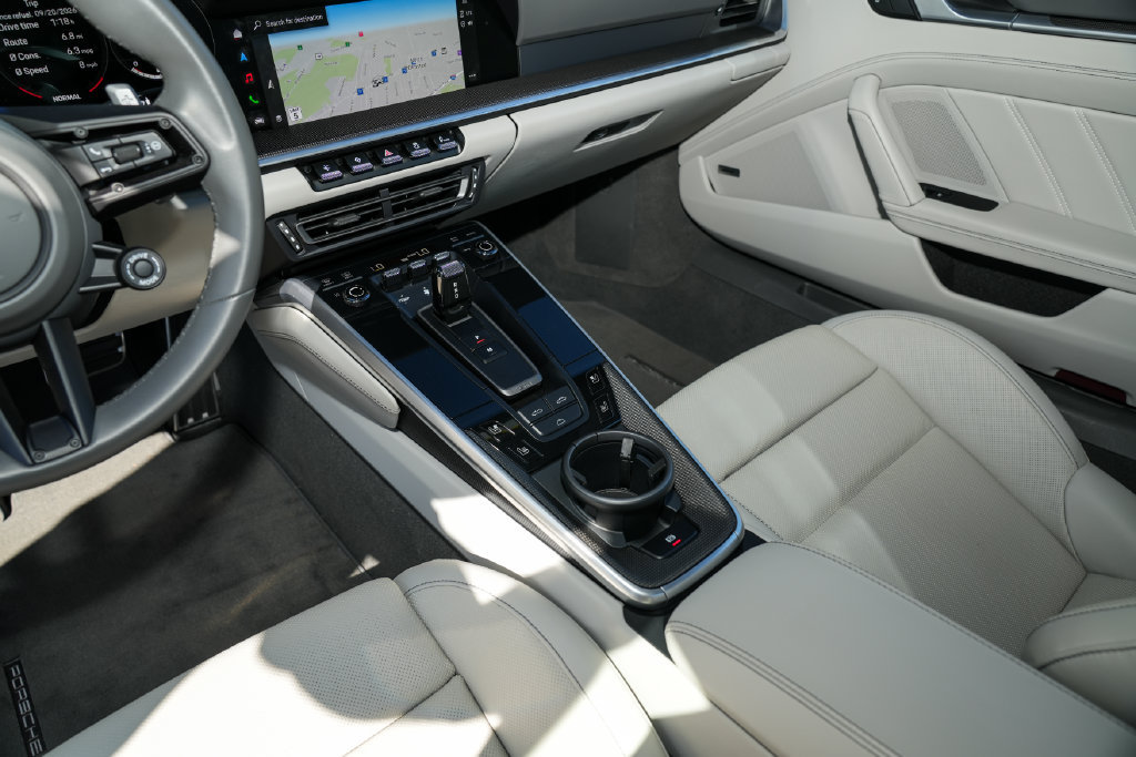 Certified 2022 Porsche 911 Turbo S AWD/4WD image 26
