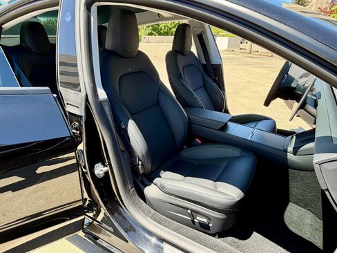 Used 2025 Tesla Model 3 RWD image 39
