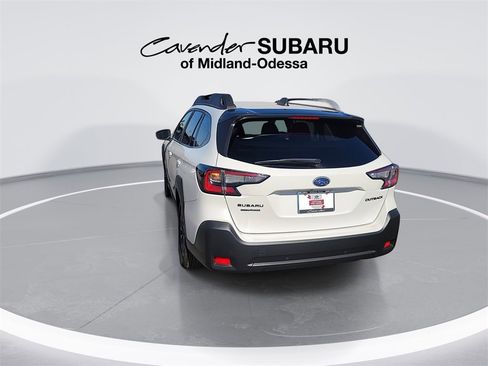 Used 2025 Subaru Outback Onyx Edition image 7