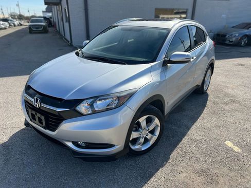 Used 2016 Honda HR-V EX-L image 2