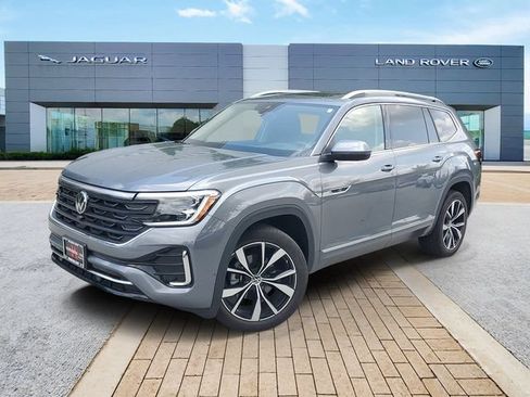Used 2024 Volkswagen Atlas SEL Premium R-Line AWD/4WD image 1