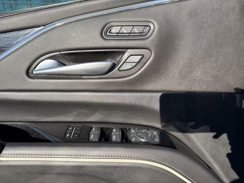 Used 2024 Cadillac Escalade Sport image 11