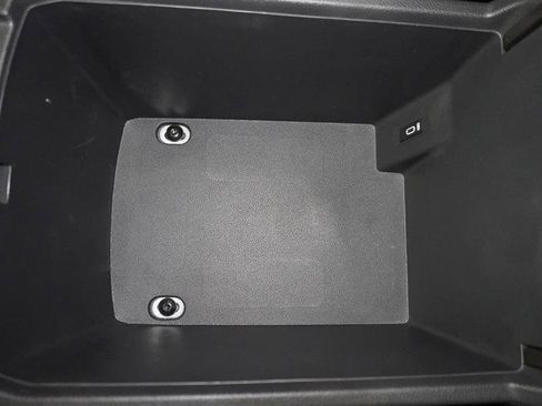 Used 2021 Volkswagen Atlas Cross Sport SEL Premium image 30