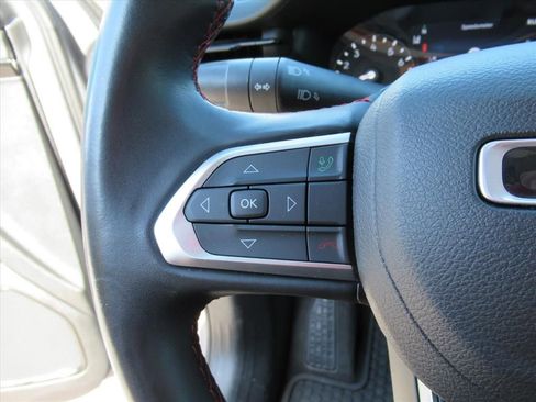 Used 2022 Jeep Compass Trailhawk w/ Trailhawk Convenience Group image 17