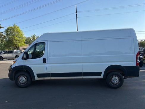 Used 2025 RAM ProMaster 2500 w/ Convenience Group image 7