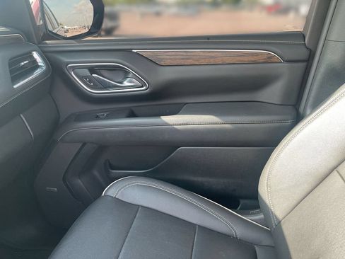 Used 2023 Chevrolet Tahoe Premier w/ Advanced Technology Package AWD/4WD image 23